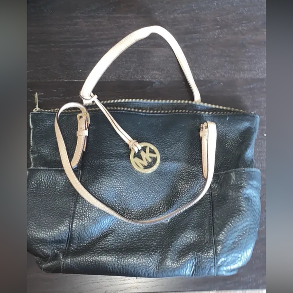 MK purse